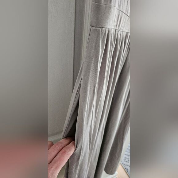 Wilfred Aritzia Elegant Gray Sleeveless Dress - Picture 5 of 5